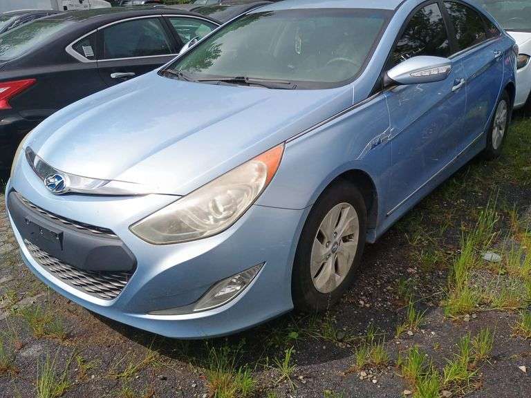 2013 HYUNDAI  SONATA