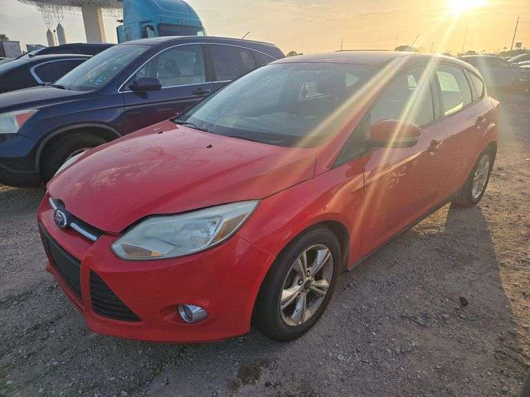 SALVAGE-2012 FORD  FOCUS