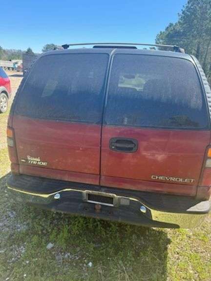 2002 CHEVROLET  TAHOE