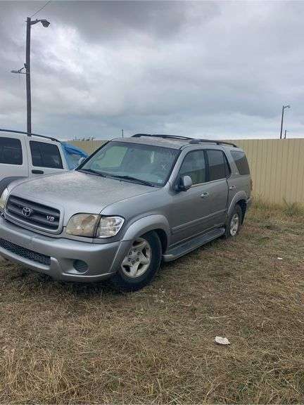 2001 TOYOTA  SEQUOIA