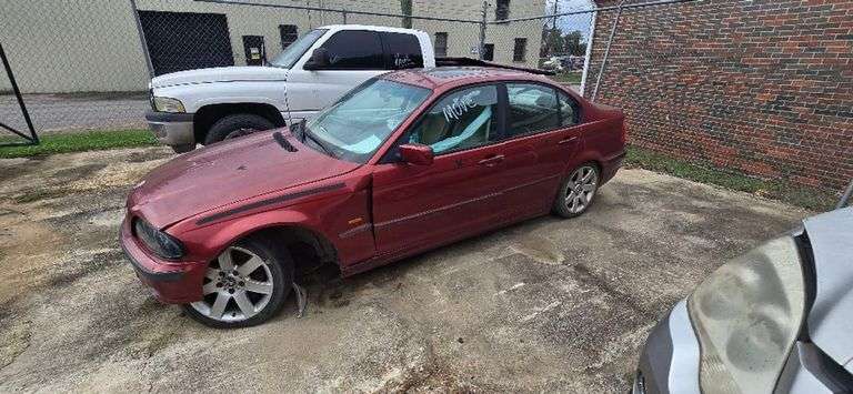 2001 BMW  325I