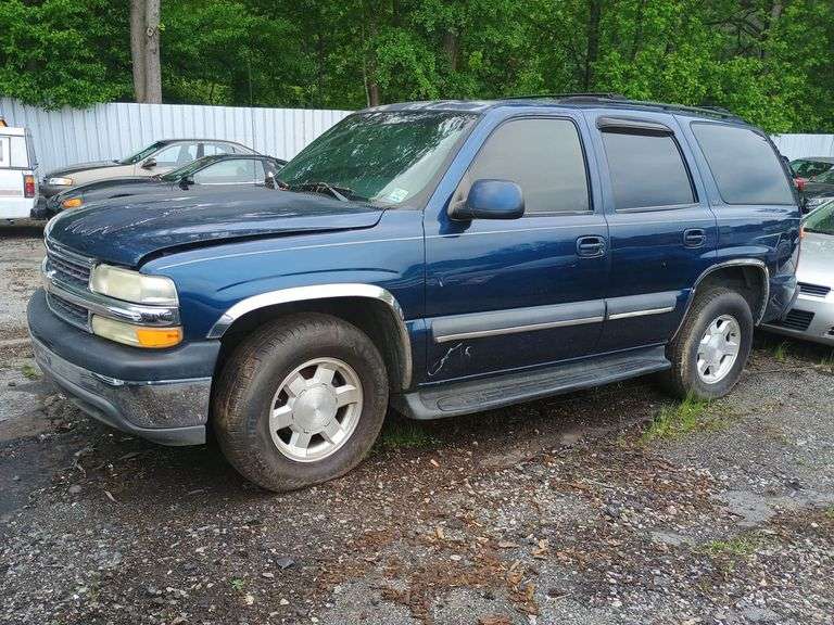 2002 CHEVROLET  TAHOE