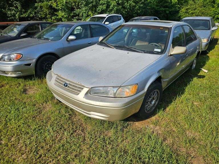 1997 TOYOTA  CAMRY