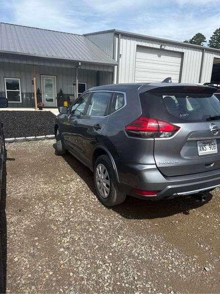 2017 NISSAN  ROGUE