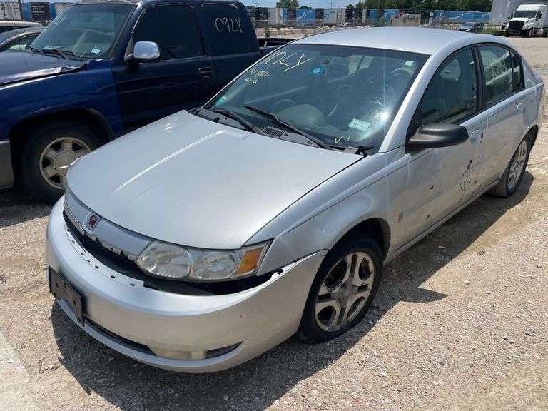 2004 SATURN  ION