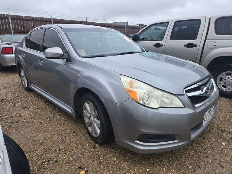 2010 SUBARU  LEGACY