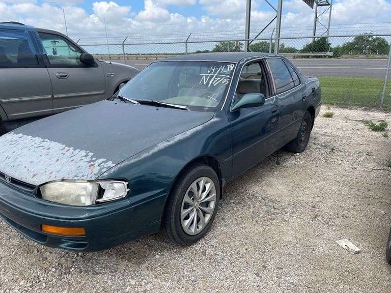 1996 TOYOTA CAMRY