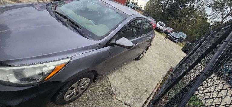 2016 HYUNDAI  ACCENT