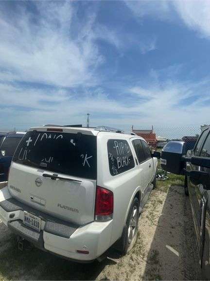 2013 NISSAN  ARMADA