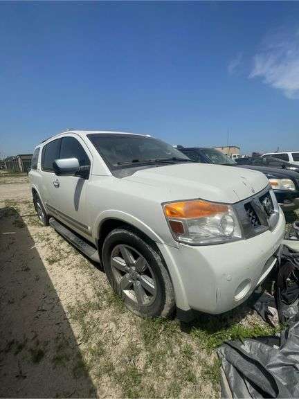 2013 NISSAN  ARMADA