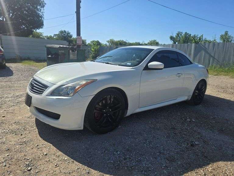 2010 INFINITI  G37