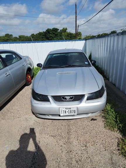 2001 FORD  MUSTANG