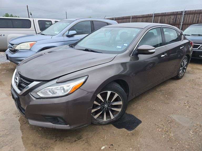 2017 NISSAN  ALTIMA