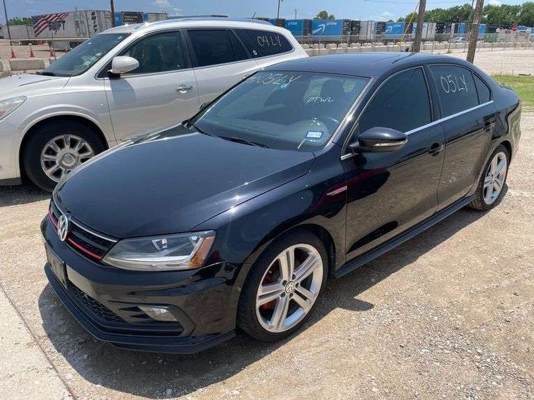 2017 VOLKSWAGEN  JETTA