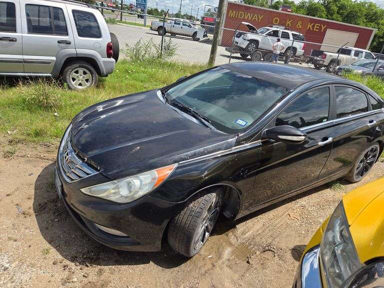 2011 HYUNDAI  SONATA