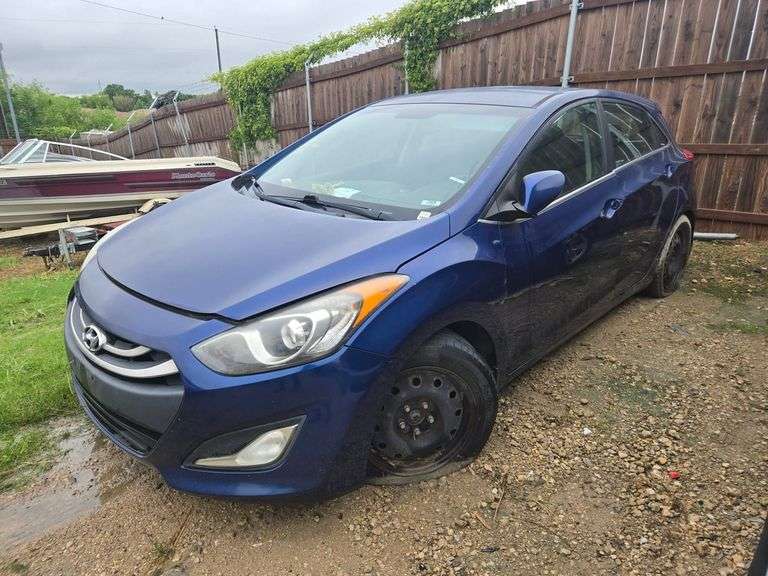 2013 HYUNDAI  ELANTRA