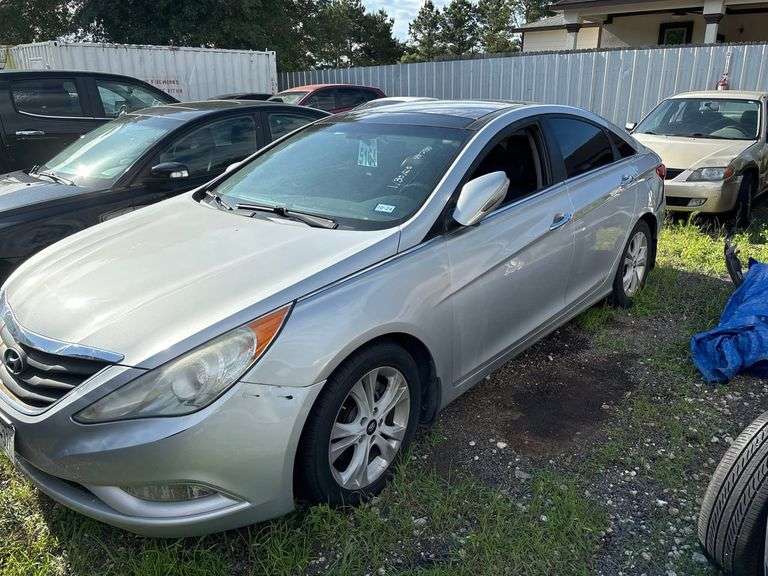 2013 HYUNDAI  SONATA