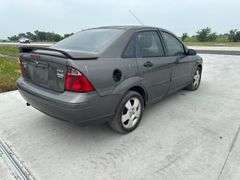 2005 FORD  FOCUS