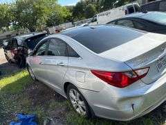 2013 HYUNDAI  SONATA