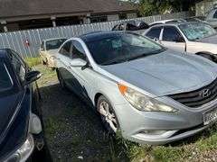 2013 HYUNDAI  SONATA