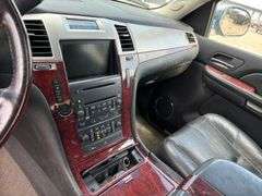 TITLE - 2008 CADILLAC  ESCALADE