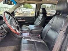 TITLE - 2008 CADILLAC  ESCALADE