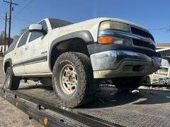 2001 CHEVROLET  SUBURBAN