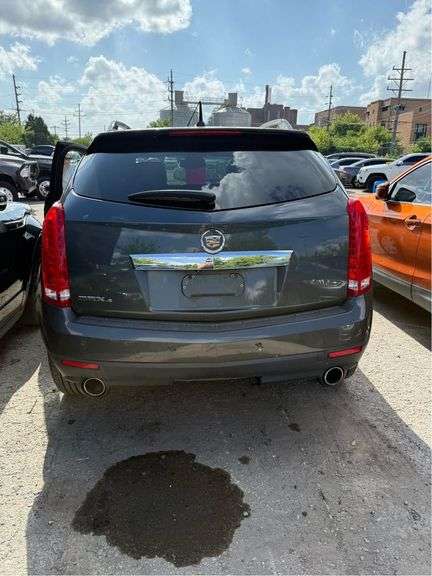2011 CADILLAC  SRX