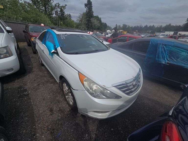 2013 HYUNDAI  SONATA