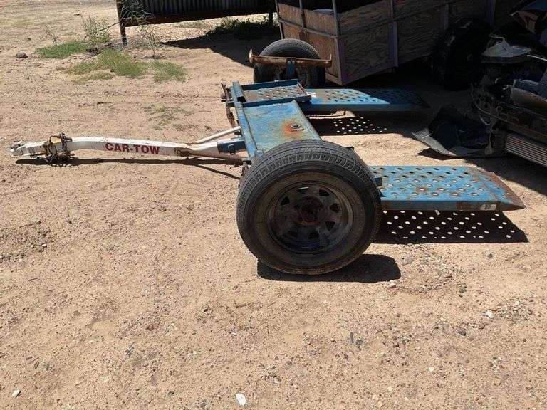 - TOW DOLLY