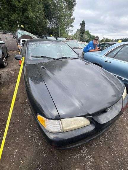 1996 FORD  MUSTANG