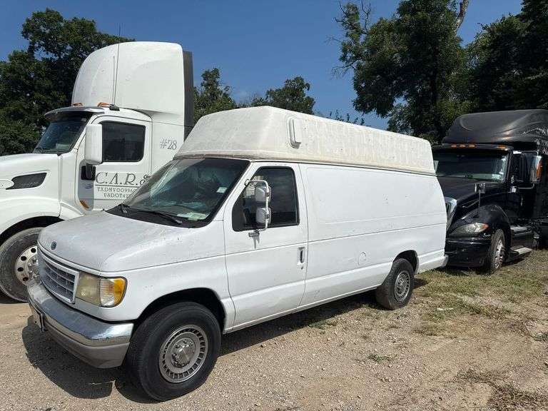 1996 FORD  E-350