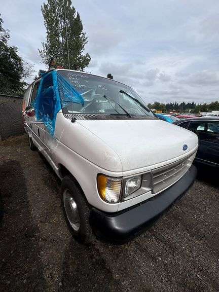1993 FORD  E-250