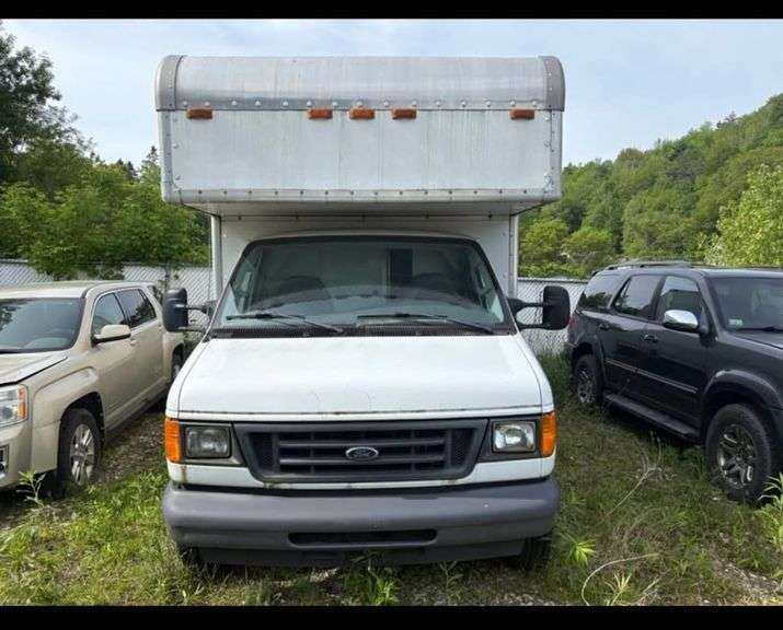 2006 FORD  E-450
