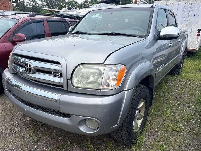 2005 TOYOTA  TUNDRA