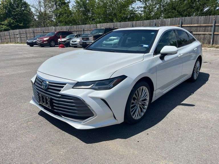 2020 TOYOTA  AVALON