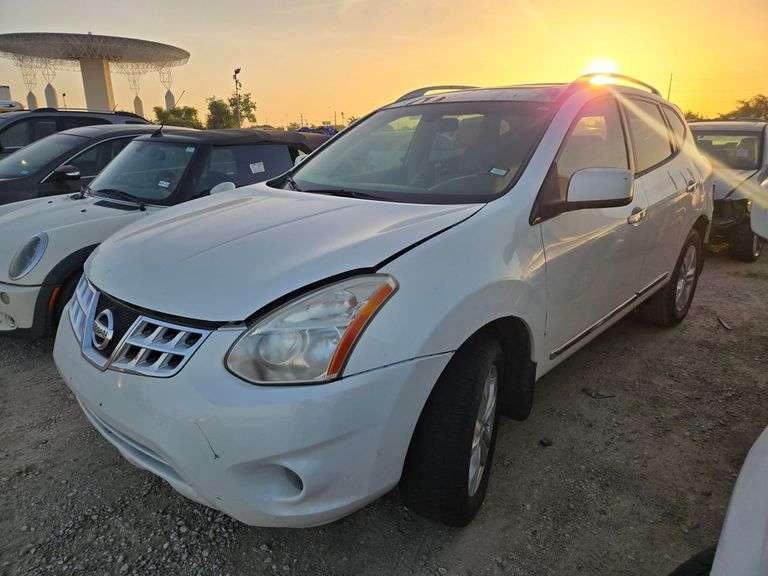 2012 NISSAN  ROGUE