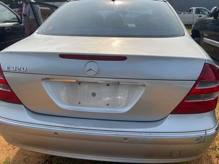 2003 MERCEDES-BENZ  E-CLASS