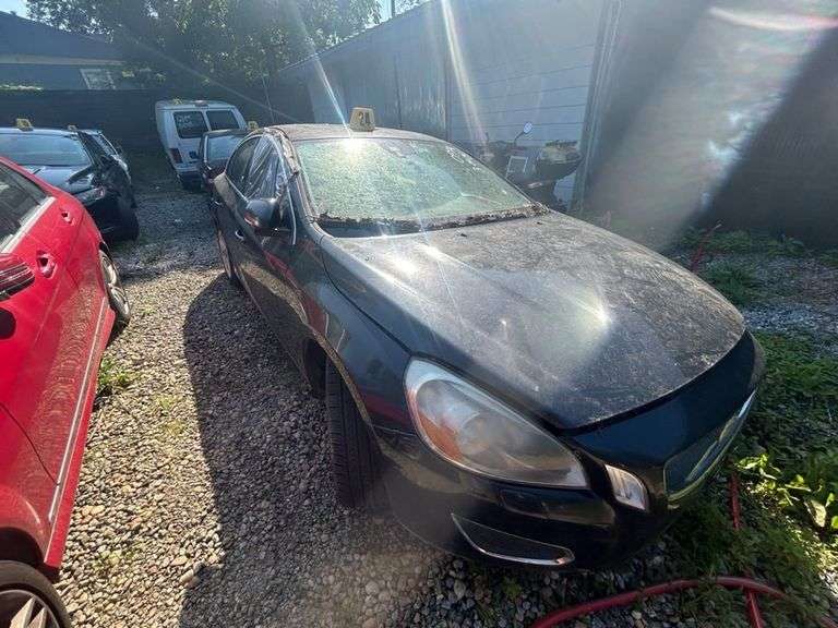 2013 VOLVO  S60