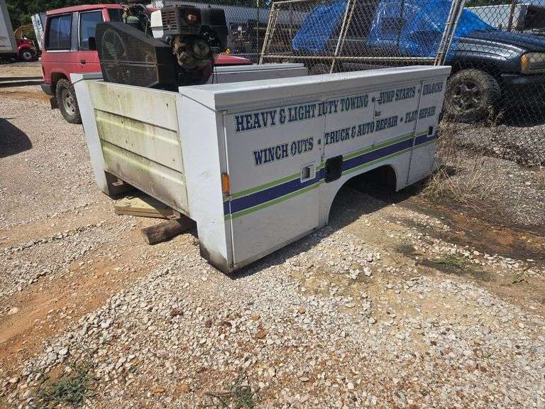 - UNKNOWN   UTILITY BED/ HONDA COMPRESSOR