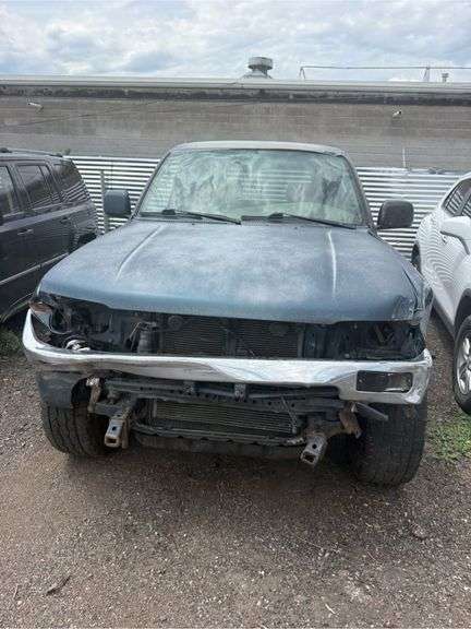 Clean CO title - 1998 TOYOTA  4-RUNNER