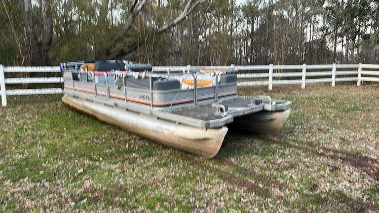 - SWEETWATER  PONTOON