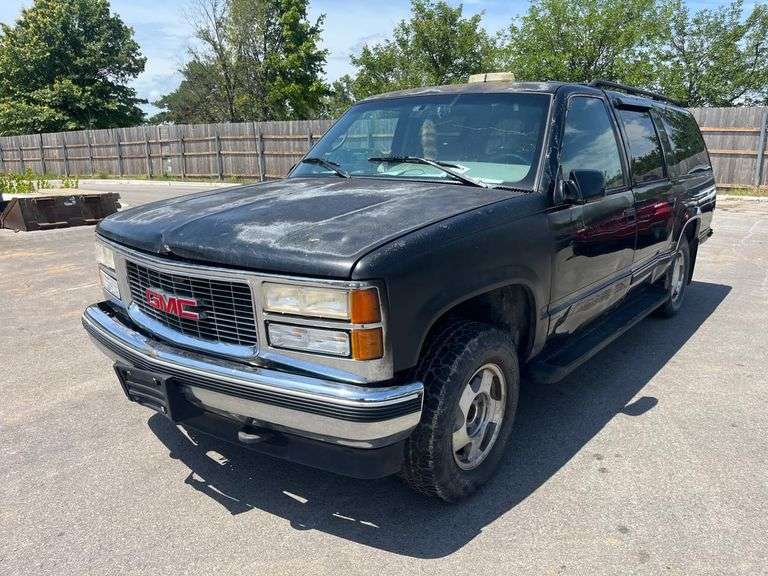 1996 GMC  SUBURBAN