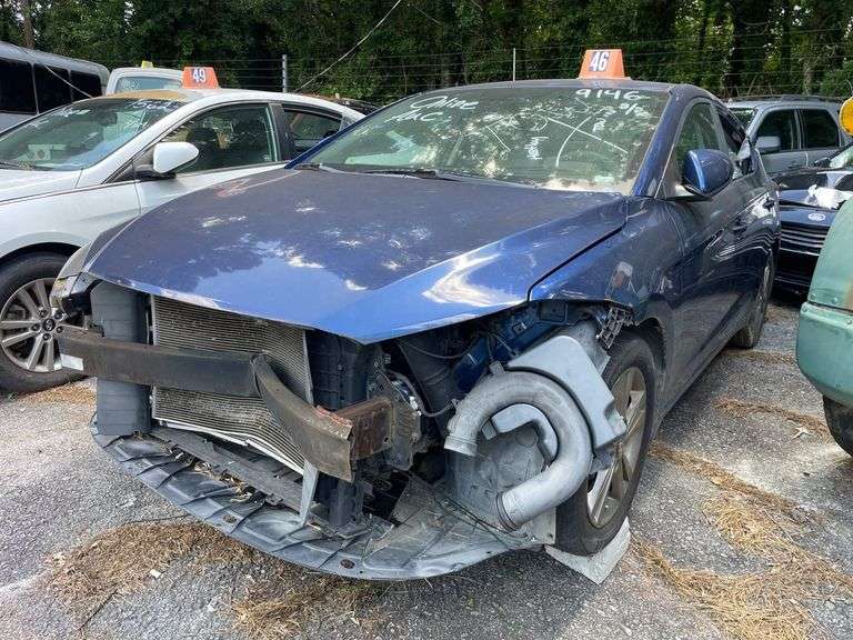 2018 HYUNDAI  ELANTRA
