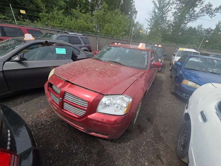 2005 DODGE  MAGNUM