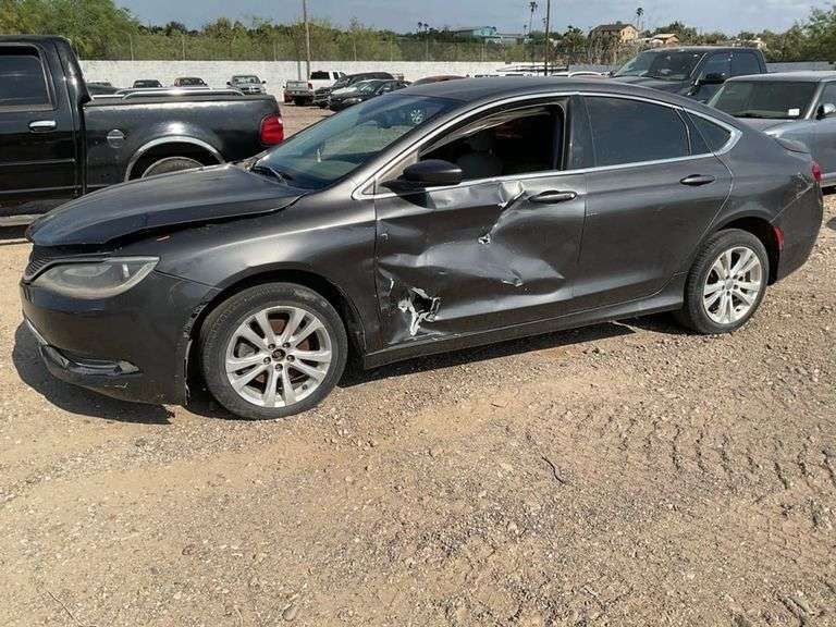 2015 CHRYSLER  200
