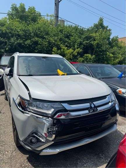 2017 MITSUBISHI  OUTLANDER