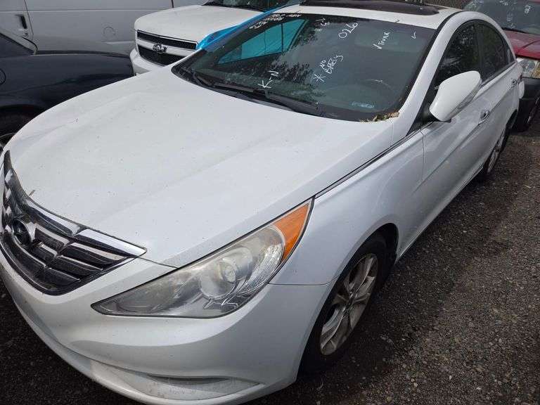 2013 HYUNDAI  SONATA