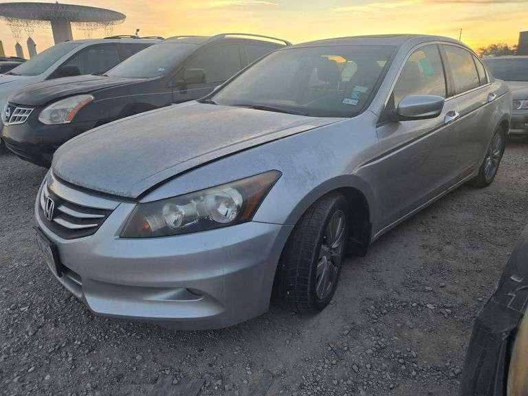2011 HONDA  ACCORD