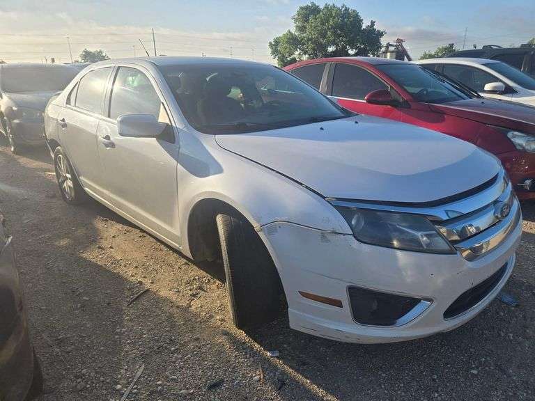 SALVAGE-2011 FORD  FUSION